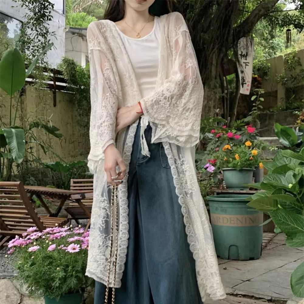 Kimono Sheer Floral - Chemisier léger à lacets en dentelle
